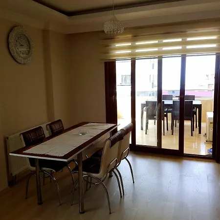 King Apartment *